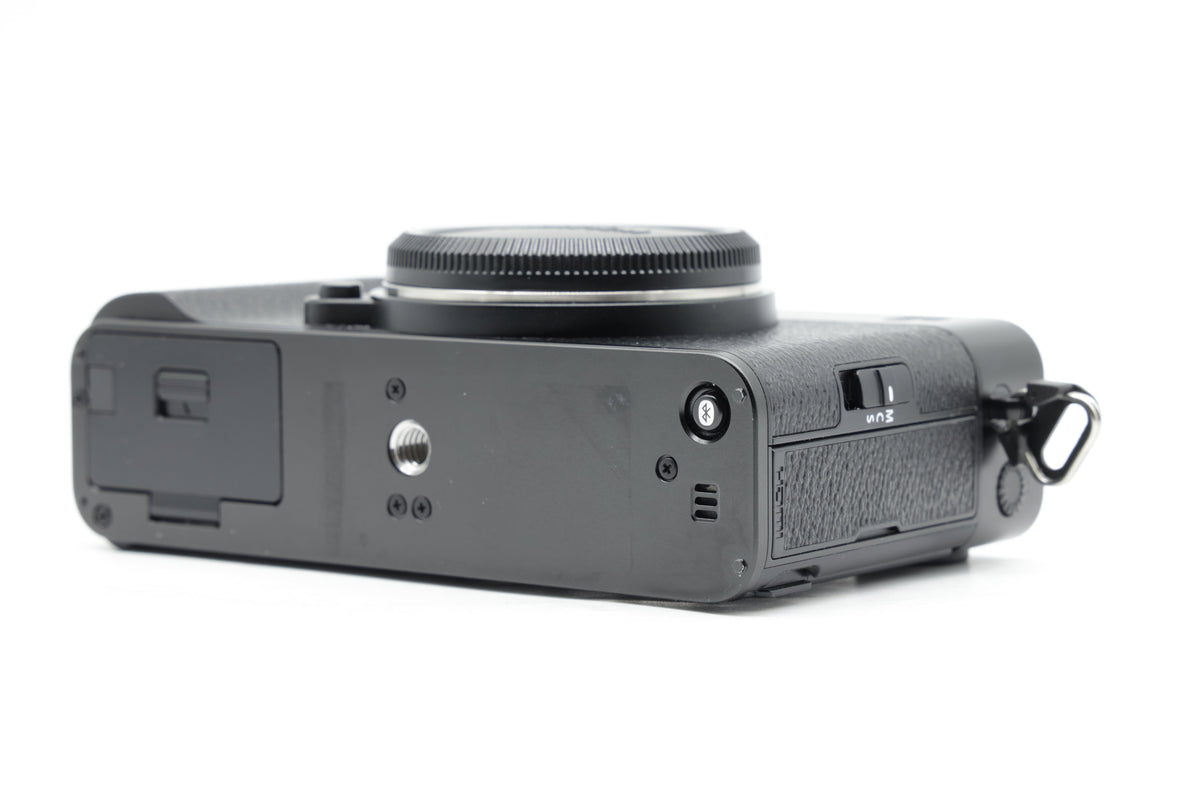 Fujifilm X-E5 Camera Body Only - Near Mint - SC: 69