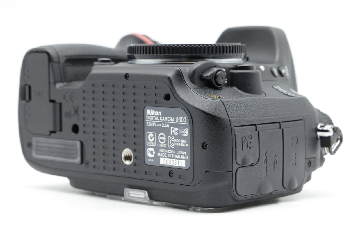 Nikon D600 Camera Body Only - Near Mint - SC: 1220